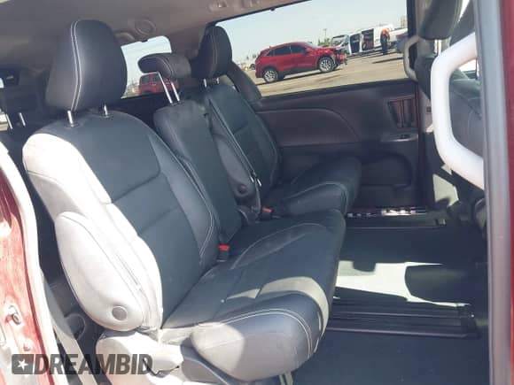 2020 Toyota Sienna SE z VIN 5TDXZ3DC8LS053685, wystawiony jako IAAI lot #42304380 z przebiegiem 40 812 mil mil oraz . Historia ofert i sprzedaży dostępna na DreamBid. Obrazek 8.