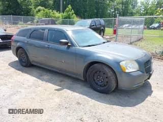 2005 Dodge Magnum SE with VIN 2D4FV48T35H624544, listed as a IAAI auction lot 42405272 with 245,529 mi miles and . Bid and sale history available at DreamBid. Image 1.