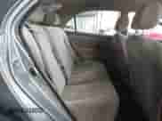 2003 Toyota Corolla LE z VIN JTDBR32E030036896, wystawiony jako IAAI lot #43359523 z przebiegiem 153 939 mil mil oraz . Historia ofert i sprzedaży dostępna na DreamBid. Obrazek 8.