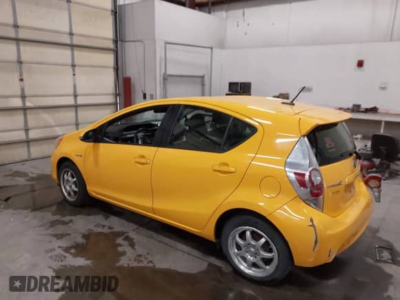 2014 Toyota Prius One с VIN JTDKDTB31E1083784, выставлен на аукционе IAAI как лот 43400052 с пробегом 104 914 миль миль и . История ставок и продаж доступна на DreamBid. Изображение 3.