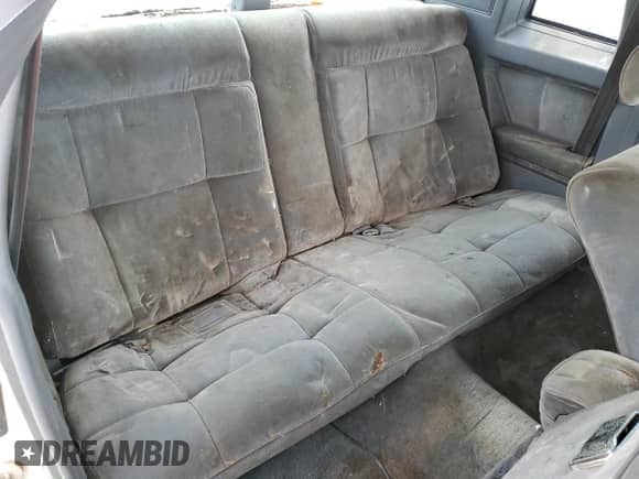 1988 Chevrolet Monte Carlo с VIN 1G1GZ11H6JP121941, выставлен на аукционе Copart как лот 55831985 с пробегом 65 680 миль миль и Чистый • Clean title. История ставок и продаж доступна на DreamBid. Изображение 10.
