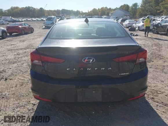 2019 Hyundai Elantra SEL z VIN 5NPD84LF0KH431963, wystawiony jako IAAI lot #43481773 z przebiegiem 196 463 mil mil oraz . Historia ofert i sprzedaży dostępna na DreamBid. Obrazek 17.