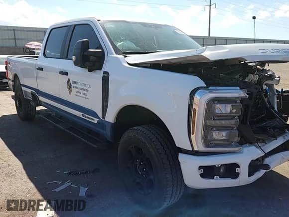 2024 Ford F-250 XL z VIN 1FT8W2BT7REE21668, wystawiony jako Copart lot #80086715 z przebiegiem 28 667 mil mil oraz Szkoda całkowita • Salvage title. Historia ofert i sprzedaży dostępna na DreamBid. Obrazek 13.