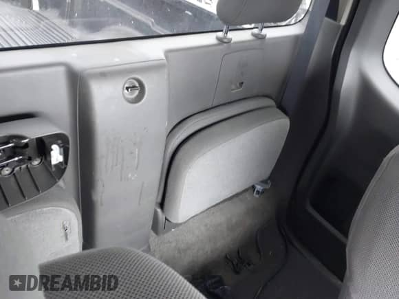 2016 Nissan Frontier S z VIN 1N6BD0CT1GN904436, wystawiony jako IAAI lot #43062377 z przebiegiem 135 281 mil mil oraz . Historia ofert i sprzedaży dostępna na DreamBid. Obrazek 8.