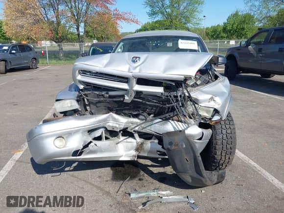 2002 Dodge Durango SLT Plus с VIN 1B4HS58N42F152094, выставлен на аукционе IAAI как лот 42145488 с пробегом 184 332 миль миль и . История ставок и продаж доступна на DreamBid. Изображение 12.