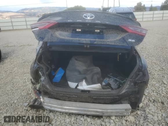 2023 Toyota Camry SE z VIN 4T1G11AK9PU742963, wystawiony jako Copart lot #82160895 z przebiegiem 83 141 mil mil oraz Szkoda całkowita • Salvage title. Historia ofert i sprzedaży dostępna na DreamBid. Obrazek 6.