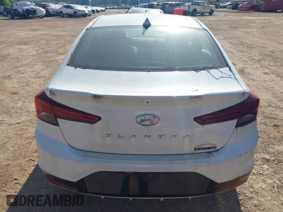 2020 Hyundai Elantra SEL с VIN 5NPD84LF4LH541304, выставлен на аукционе IAAI как лот 42034003 с пробегом 19 054 миль миль и . История ставок и продаж доступна на DreamBid. Изображение 17.