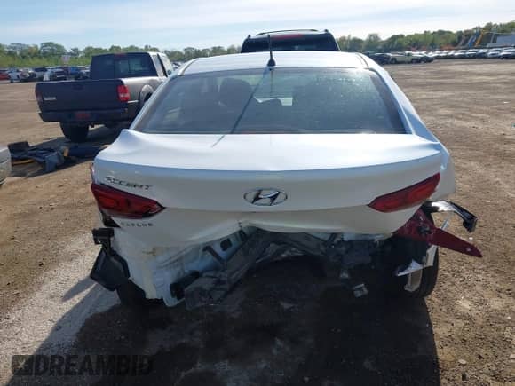 2020 Hyundai Accent SE z VIN 3KPC24A64LE126326, wystawiony jako IAAI lot #43422687 z przebiegiem 54 488 mil mil oraz . Historia ofert i sprzedaży dostępna na DreamBid. Obrazek 17.