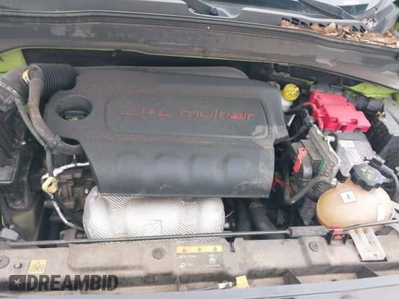 2018 Jeep Renegade Latitude with VIN ZACCJABB5JPH83309, listed as a IAAI auction lot 42875630 with 183,251 mi miles and . Bid and sale history available at DreamBid. Image 10.