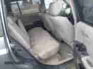 2005 Toyota Highlander с VIN JTEEP21A150118050, выставлен на аукционе IAAI как лот 42699763 с пробегом 258 793 миль миль и . История ставок и продаж доступна на DreamBid. Изображение 8.