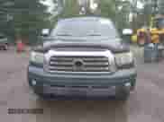 2008 Toyota Tundra Limited с VIN 5TBBV58198S501555, выставлен на аукционе IAAI как лот 42321052 с пробегом 248 154 миль миль и . История ставок и продаж доступна на DreamBid. Изображение 13.