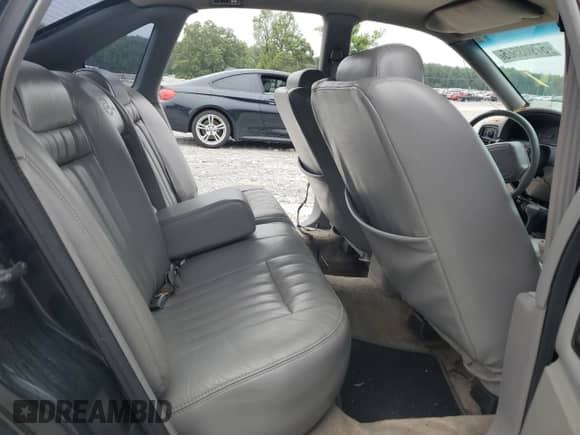 1996 Chevrolet Caprice 1SA Special Value z VIN 1G1BL52P8TR141169, wystawiony jako Copart lot #57903565 z przebiegiem Nie podano mil oraz Szkoda całkowita • Salvage title. Historia ofert i sprzedaży dostępna na DreamBid. Obrazek 10.