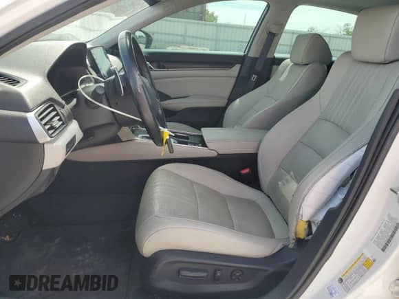 2020 Honda Accord Touring с VIN 1HGCV2F94LA014452, выставлен на аукционе Copart как лот 70600055 с пробегом 28 966 миль миль и Списание • Salvage title. История ставок и продаж доступна на DreamBid. Изображение 7.