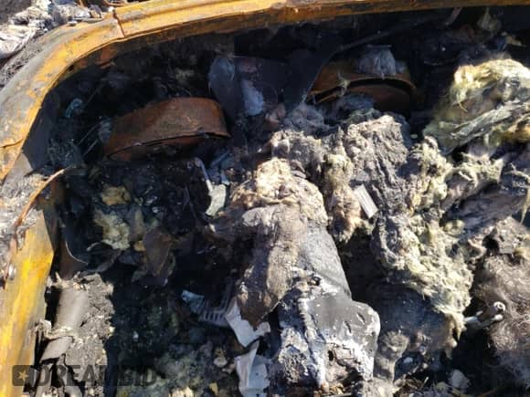 1970 Chevrolet Corvette с VIN 194670S400536, выставлен на аукционе Copart как лот 72133414 с пробегом Не указан миль и На запчасти • Non repairable. История ставок и продаж доступна на DreamBid. Изображение 9.