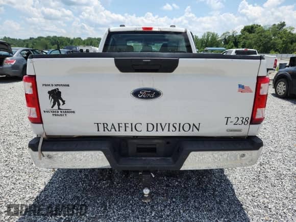 2022 Ford F-150 XL с VIN 1FTEW1CP7NFA73616, выставлен на аукционе Copart как лот 62981545 с пробегом Не указан миль и Списание • Salvage title. История ставок и продаж доступна на DreamBid. Изображение 6.