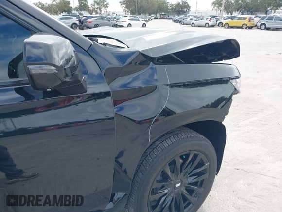 2022 Cadillac Escalade ESV с VIN 1GYS3KKT8NR288866, выставлен на аукционе IAAI как лот 41038612 с пробегом 39 710 миль миль и . История ставок и продаж доступна на DreamBid. Изображение 18.