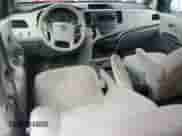 2014 Toyota Sienna LE z VIN 5TDJK3DC8ES093259, wystawiony jako Copart lot #63792635 z przebiegiem 226 271 mil mil oraz Szkoda całkowita • Salvage title. Historia ofert i sprzedaży dostępna na DreamBid. Obrazek 8.