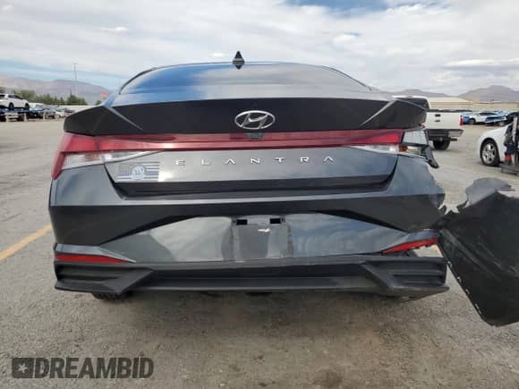 2022 Hyundai Elantra SE z VIN KMHLL4AG1NU309446, wystawiony jako Copart lot #86479565 z przebiegiem 44 048 mil mil oraz Szkoda całkowita • Salvage title. Historia ofert i sprzedaży dostępna na DreamBid. Obrazek 6.