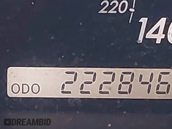 2005 Toyota Camry LE с VIN 4T1BF30K35U592032, выставлен на аукционе IAAI как лот 41372771 с пробегом 222 846 миль миль и . История ставок и продаж доступна на DreamBid. Изображение 16.