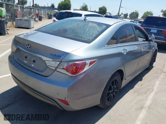 2015 Hyundai Sonata Limited z VIN KMHEC4A42FA138403, wystawiony jako IAAI lot #42464517 z przebiegiem Nie podano mil oraz . Historia ofert i sprzedaży dostępna na DreamBid. Obrazek 4.