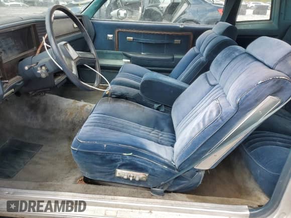1985 Chevrolet Monte Carlo Sport SS с VIN 1G1GZ37H8FR194081, выставлен на аукционе Copart как лот 85877915 с пробегом 332 425 миль миль и Чистый • Clean title. История ставок и продаж доступна на DreamBid. Изображение 7.