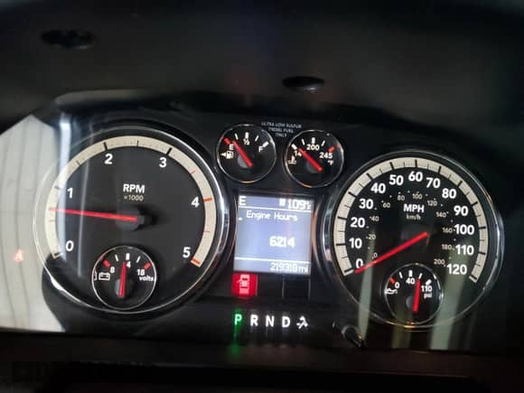 2010 Dodge 2500 SLT with VIN 3D7UT2CL2AG183155, listed as a Copart auction lot 67215545 with 219,318 mi miles and Salvage title. Bid and sale history available at DreamBid. Image 9.