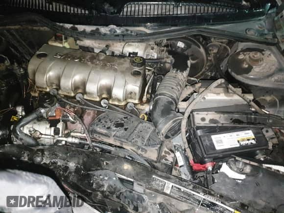2001 Saturn SL z VIN 1G8ZH52871Z307026, wystawiony jako Copart lot #82263664 z przebiegiem Nie podano mil oraz Nie do naprawy • Non repairable. Historia ofert i sprzedaży dostępna na DreamBid. Obrazek 11.