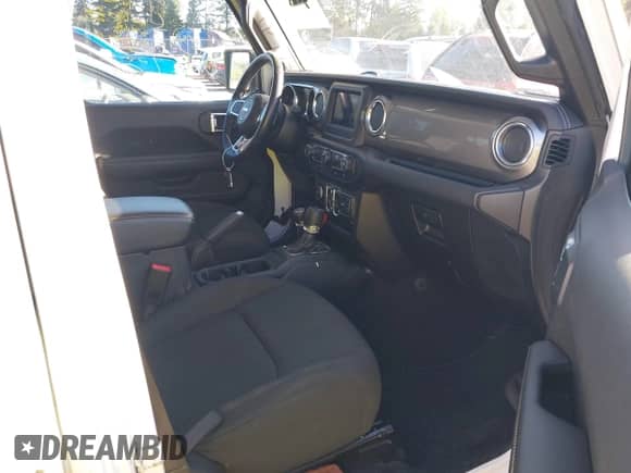 2021 Jeep Wrangler Unlimited Sahara High Altitude с VIN 1C4HJXEN5MW592575, выставлен на аукционе IAAI как лот 42843252 с пробегом 50 142 миль миль и . История ставок и продаж доступна на DreamBid. Изображение 5.