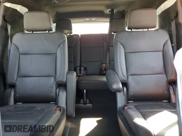 2022 Chevrolet Suburban LT z VIN 1GNSCCKD1NR102029, wystawiony jako Copart lot #45384525 z przebiegiem 40 915 mil mil oraz Szkoda całkowita • Salvage title. Historia ofert i sprzedaży dostępna na DreamBid. Obrazek 10.