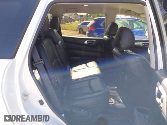 2019 Nissan Pathfinder SV with VIN 5N1DR2MM8KC621063, listed as a IAAI auction lot 42139694 with 129,656 mi miles and . Bid and sale history available at DreamBid. Image 8.