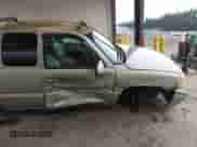 2002 GMC Sierra 1500 Denali z VIN 2GTFK69U421321155, wystawiony jako IAAI lot #41636514 z przebiegiem 171 955 mil mil oraz . Historia ofert i sprzedaży dostępna na DreamBid. Obrazek 6.