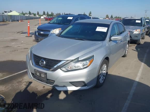 2016 Nissan Altima SR z VIN 1N4AL3APXGC192938, wystawiony jako IAAI lot #42159683 z przebiegiem 190 785 mil mil oraz . Historia ofert i sprzedaży dostępna na DreamBid. Obrazek 2.