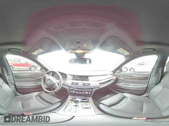 2015 BMW 7 Series 740i z VIN WBAYA6C50FD826842, wystawiony jako Copart lot #59022055 z przebiegiem 101 974 mil mil oraz Szkoda całkowita • Salvage title. Historia ofert i sprzedaży dostępna na DreamBid. Obrazek 14.