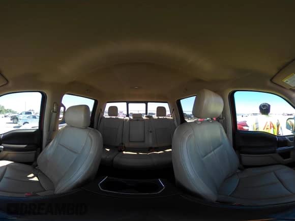 2020 Ford F-150 XL с VIN 1FTEW1EP3LKD60601, выставлен на аукционе IAAI как лот 41974475 с пробегом 100 861 миль миль и . История ставок и продаж доступна на DreamBid. Изображение 19.