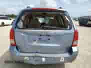 2008 Hyundai Entourage GLS with VIN KNDMC233986045053, listed as a Copart auction lot 73639094 with 168,228 mi miles and Non repairable. Bid and sale history available at DreamBid. Image 6.