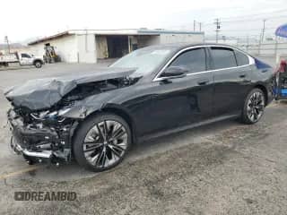 2025 BMW 5 Series 530i with VIN WBA43FJ03SCU40092, listed as a Copart auction lot 59302945 with 18,863 mi miles and Salvage title. Bid and sale history available at DreamBid. Image 1.