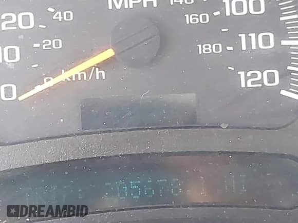 2005 Chevrolet Silverado 1500 LS z VIN 2GCEC13T451322080, wystawiony jako IAAI lot #43125281 z przebiegiem 205 678 mil mil oraz . Historia ofert i sprzedaży dostępna na DreamBid. Obrazek 16.