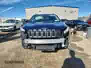 2016 Jeep Cherokee Latitude с VIN 1C4PJMCS4GW122464, выставлен на аукционе Copart как лот 89687455 с пробегом 121 404 миль миль и Чистый • Clean title. История ставок и продаж доступна на DreamBid. Изображение 5.