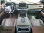 2023 Chevrolet Suburban High Country z VIN 1GNSKGKL5PR240192, wystawiony jako Copart lot #57671045 z przebiegiem Nie podano mil oraz Szkoda całkowita • Salvage title. Historia ofert i sprzedaży dostępna na DreamBid. Obrazek 8.
