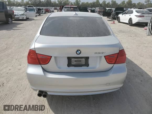 2011 BMW 3 Series 328i с VIN WBAPH7C51BE851900, выставлен на аукционе Copart как лот 82779525 с пробегом 184 806 миль миль и Чистый • Clean title. История ставок и продаж доступна на DreamBid. Изображение 6.