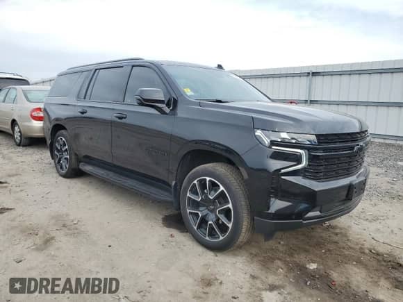2023 Chevrolet Suburban RST z VIN 1GNSKEKD3PR336948, wystawiony jako Copart lot #81341174 z przebiegiem 30 124 mil mil oraz Szkoda całkowita • Salvage title. Historia ofert i sprzedaży dostępna na DreamBid. Obrazek 4.