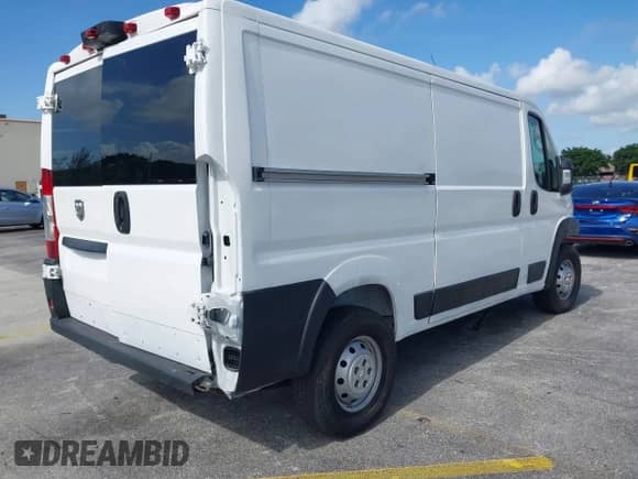 2019 Ram ProMaster Cargo with VIN 3C6TRVAG9KE502177, listed as a IAAI auction lot 42833179 with 160,203 mi miles and . Bid and sale history available at DreamBid. Image 4.