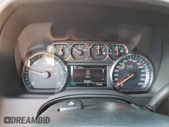 2019 Chevrolet Suburban LS с VIN 1GNSKGKC0KR239282, выставлен на аукционе Copart как лот 68531494 с пробегом 68 690 миль миль и Списание • Salvage title. История ставок и продаж доступна на DreamBid. Изображение 9.