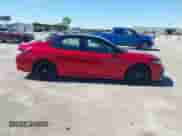 2022 Toyota Camry Hybrid XSE с VIN 4T1K31AK6NU037488, выставлен на аукционе IAAI как лот 42090482 с пробегом 53 505 миль миль и . История ставок и продаж доступна на DreamBid. Изображение 13.