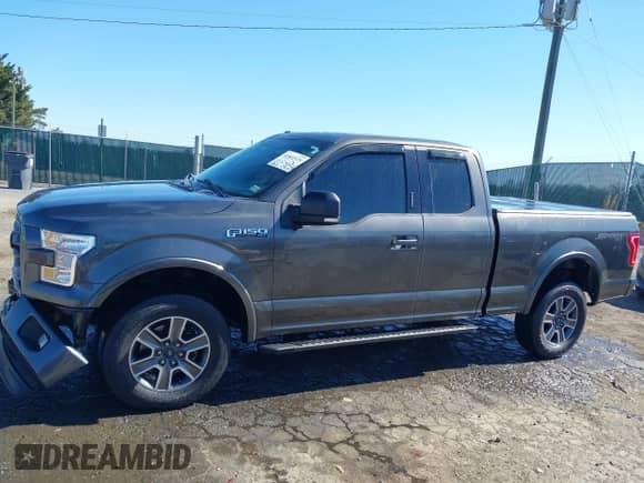 2017 Ford F-150 XL z VIN 1FTFX1EF9HKE56619, wystawiony jako IAAI lot #41802575 z przebiegiem 128 051 mil mil oraz . Historia ofert i sprzedaży dostępna na DreamBid. Obrazek 14.