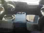 2007 GMC Sierra 1500 SLE1 z VIN 3GTEC13C57G534819, wystawiony jako Copart lot #66609635 z przebiegiem 215 913 mil mil oraz Szkoda całkowita • Salvage title. Historia ofert i sprzedaży dostępna na DreamBid. Obrazek 8.