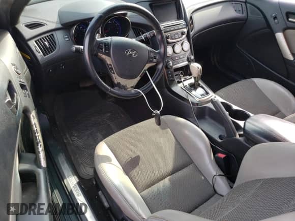 2013 Hyundai Genesis Coupe 2.0T с VIN KMHHT6KD7DU081571, выставлен на аукционе Copart как лот 72008324 с пробегом 169 768 миль миль и Чистый • Clean title. История ставок и продаж доступна на DreamBid. Изображение 8.