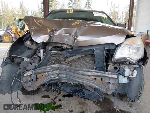 2011 Chevrolet Equinox 2LT with VIN 2CNFLNE59B6356102, listed as a IAAI auction lot 40822205 with 173,711 mi miles and . Bid and sale history available at DreamBid. Image 6.