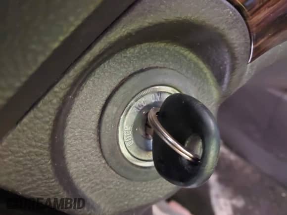 2010 Hyundai Santa Fe Limited z VIN 5NMSKDAG9AH379460, wystawiony jako IAAI lot #42622578 z przebiegiem 188 135 mil mil oraz . Historia ofert i sprzedaży dostępna na DreamBid. Obrazek 11.