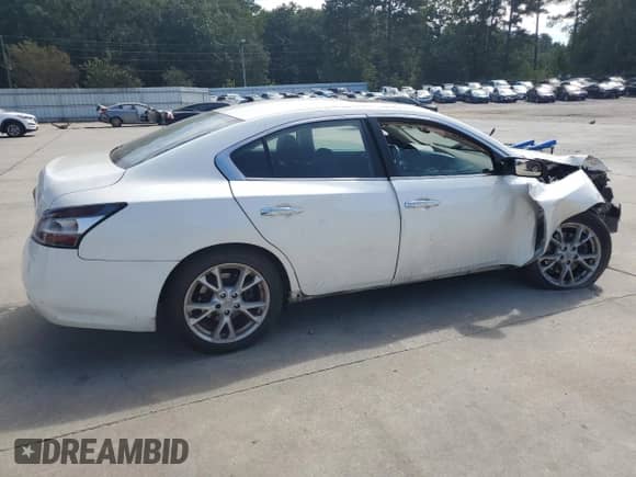 2013 Nissan Maxima S z VIN 1N4AA5AP6DC827666, wystawiony jako Copart lot #81634105 z przebiegiem 170 437 mil mil oraz Szkoda całkowita • Salvage title. Historia ofert i sprzedaży dostępna na DreamBid. Obrazek 3.